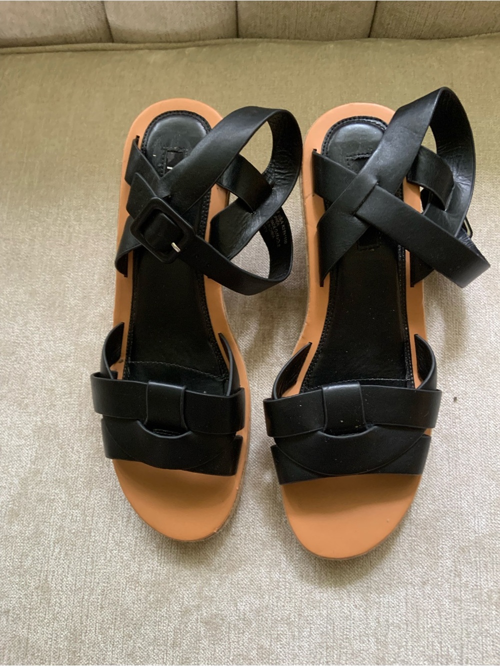 Kensie Black Strappy Sandals with Tan Footbed